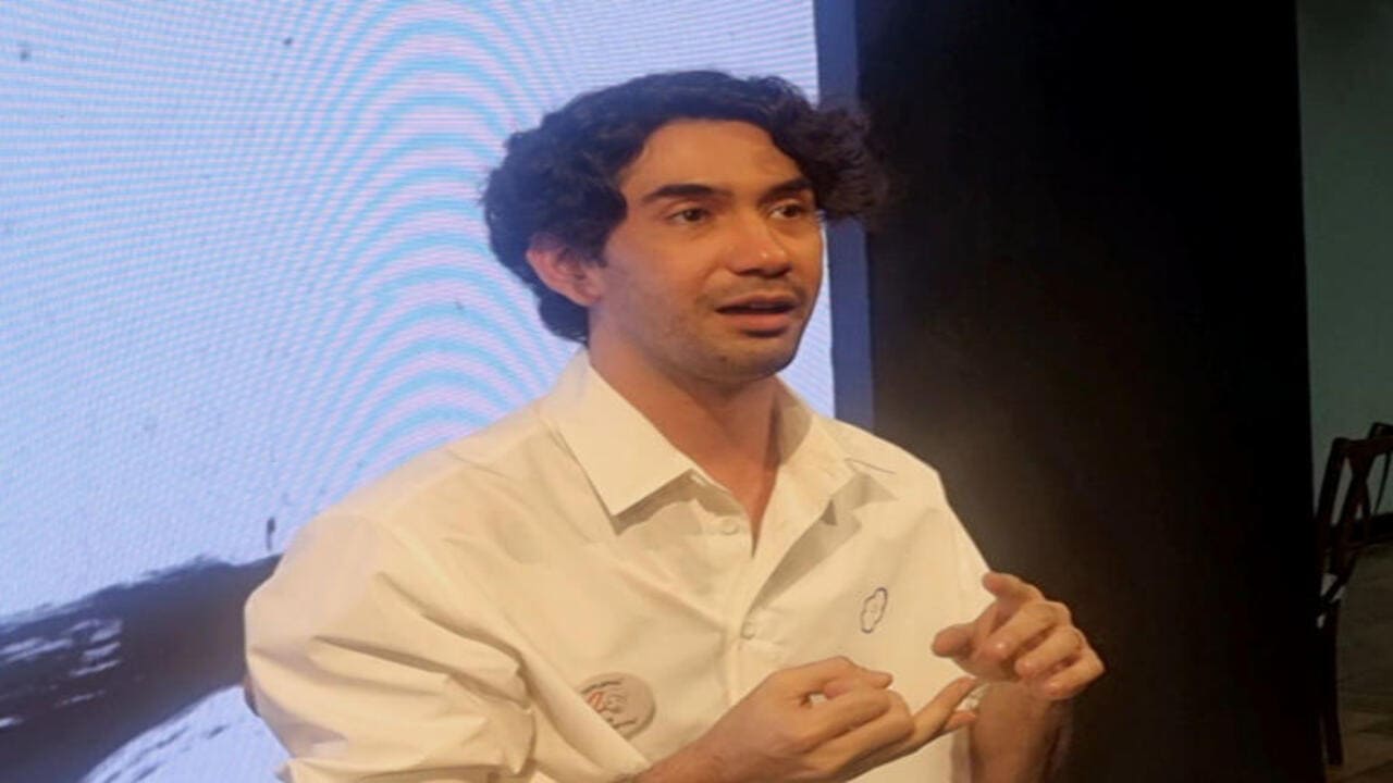 Inspirasi Diri Reza Rahadian Berhasil Menapaki Dunia Sutradara